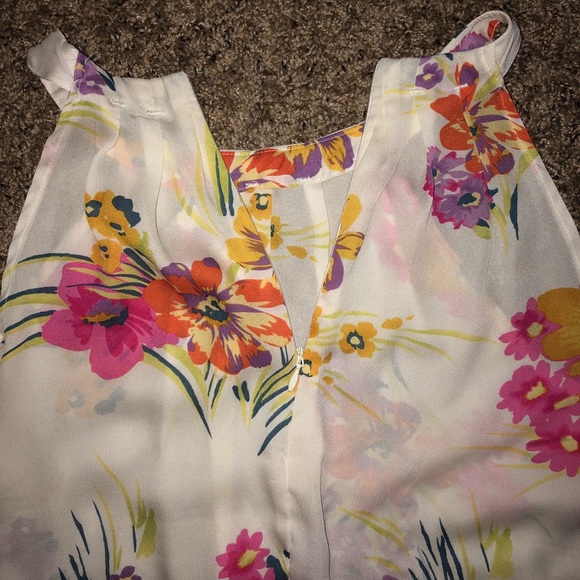 Floral Tank Top - Size Small - Picture 5 of 6